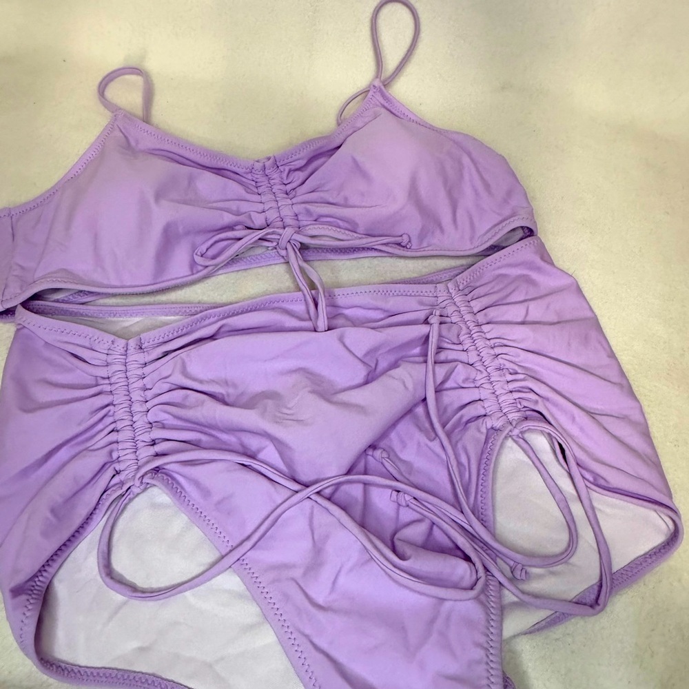 New Without Tags Lavender High-Waisted Bikini. Size Xl